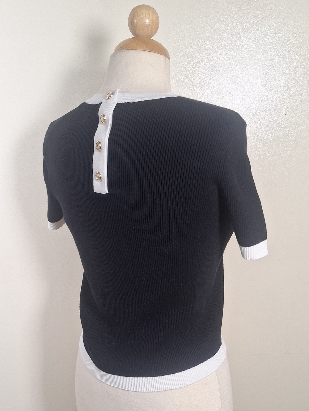 Maje 2 Tone Ribbed Cotten Blend back Button Sweater Tee Size M